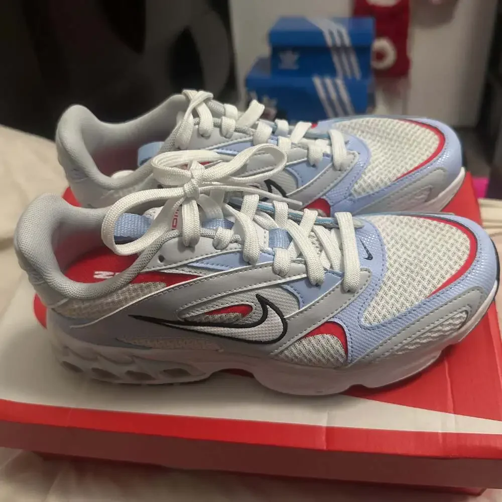Nike Women's Zoom Air Fire White Royal Tint Pure Platinum DN1392-101 7w or 5.5me